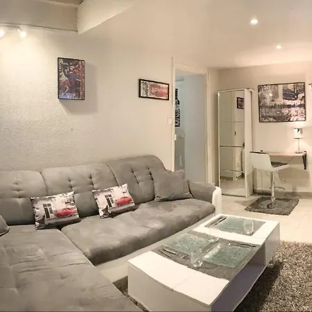 Vieille Ville L Tout Confort L Hyeres Exterior photo
